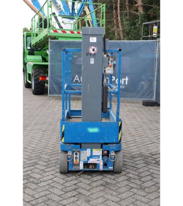 Skyjack SJ12 Electric Mast Lift 227kg 5.6m 2015 Skyjack SJ12 2015 2 image 5