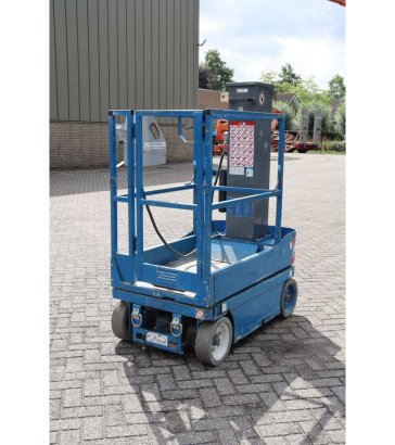 Skyjack SJ12 Electric Mast Lift 227kg 5.6m 2015 Skyjack SJ12 2015 2 image 5