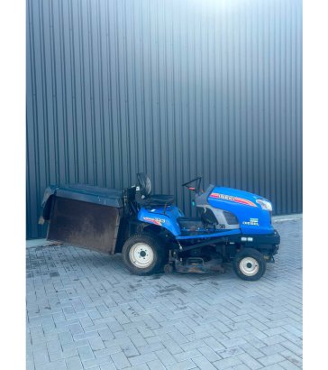 Iseki E42 Petrol Ride-on Mower 2012 Iseki E42 2012 2 image 5
