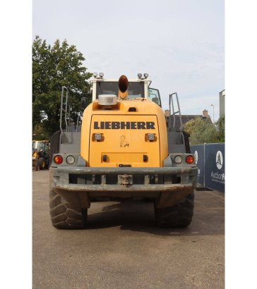 Liebherr L566 Diesel Wheel Loader 190kW 2014 L566 2014 2 Wheel Loaders image 5