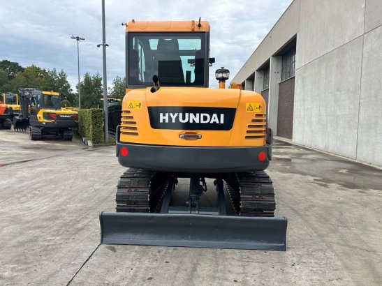 Midi excavator Hyundai R60VS Diesel 2017 R60VS 2017 2 Crawler Excavators image 5