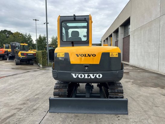 Midi excavator Volvo EC55B Diesel 2012 EC55B 2012 2 Crawler Excavators image 20