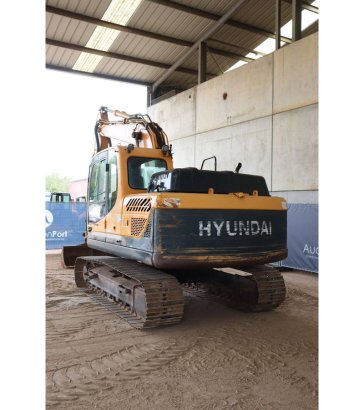 Crawler excavator Hyundai ROBEX140LC-9A Diesel 87kW 2014 ROBEX140LC-9A 2014 2 Crawler Excavators image 5