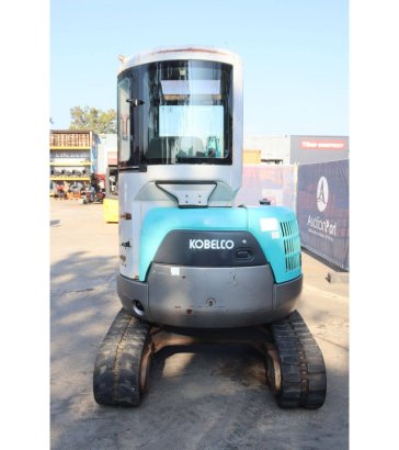 Kobelco SK25SR Diesel Crawler Excavator SK25SR 2 Crawler Excavators image 5