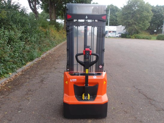 Noblelift SWB-130D Electric Stacker 1300kg 3.51m 2026 New Noblelift SWB-130D 2026 1 image 5