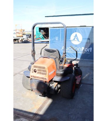 Kubota ZD326 Diesel Ride-on Mower ZD326 2 image 6