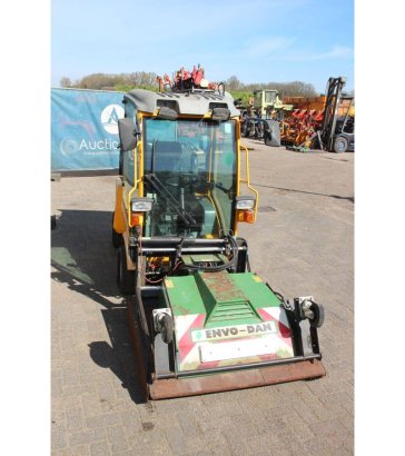 Heylens Belos TP 3440 Diesel Implement Carrier 2012 with Weed Burner Heylens Belos TP 3440 2012 2 image 6