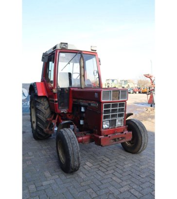 Tractor International 845 XL Diesel 60kW 1982 (Margin) International 845 XL 1982 2 image 6