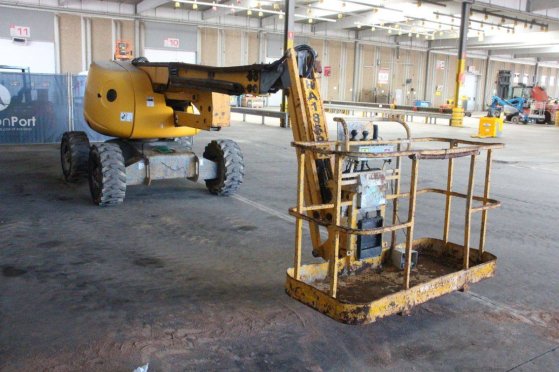 Haulotte HA18 SPX Diesel Articulated Boom Lift 17.3m 2017 Haulotte HA18 SPX 2017 2 image 6