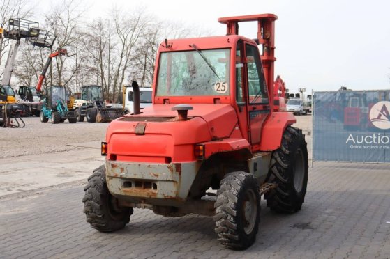 Ruw-terreinheftruck Manitou M26-4 Diesel 2600kg 2012 M26-4 2012 2 Rough Terrain Forklift image 6
