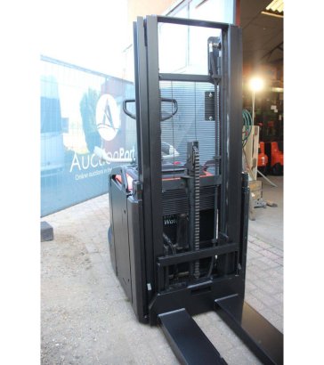 Toyota SPE200D Electric Stacker 2000kg 2.5m 2018 SPE200D 2018 2 image 6