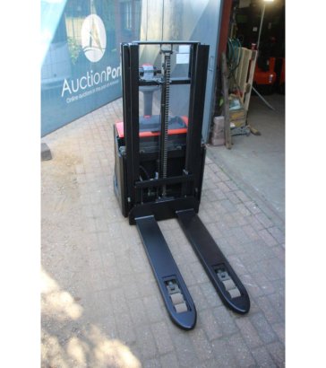 Toyota SWE200D Electric Stacker 2000kg 2.1m 2023 SWE200D 2023 2 image 6