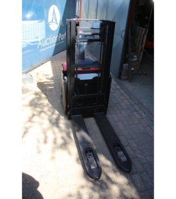 Toyota SWE200D Electric Stacker 2000kg 2.1m 2020 SWE200D 2020 2 image 6