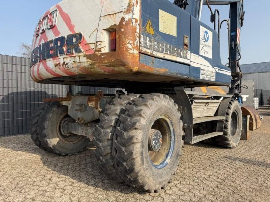 Wheel excavator Liebherr A900C Diesel 88kW 2003 A 900 C 2003 2 Wheeled Excavators image 6