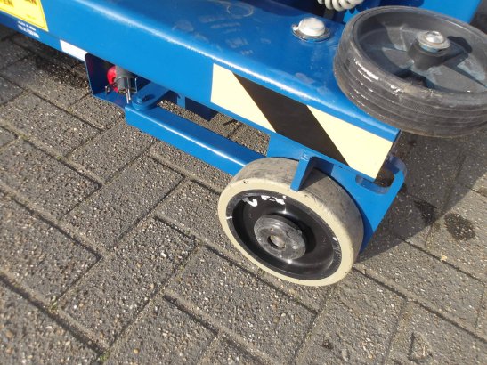 Power Tower Nano 4.5m Electric Mast Lift 2019 Power Tower Nano 2019 2 image 6
