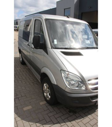 Van Mercedes-Benz Sprinter 210 CDI Diesel 95hp 2010 Sprinter 210 CDI 2010 2 Closed vans image 6