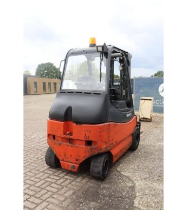 Forklift Fenwick-Linde E30-03/600 Electric 3000kg 4.4m 2011 Fenwick-Linde E30-03/600 2011 2 Forklift image 6
