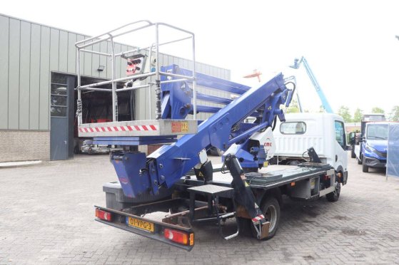 Crane truck Nissan Cabstar 35.13 Diesel 131hp 2008 Cabstar 35.13 2008 2 Crane trucks image 6