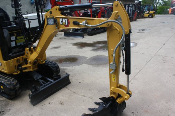 Mini excavator Caterpillar 301.7CR Diesel 18kW 2021 301.7CR 2021 2 image 6