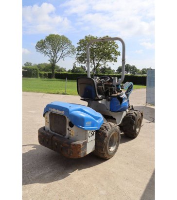 Articulated loader AgriOne A700 Diesel 22.8kW 2008 Agrione A700 2008 2 Wheel Loaders image 6