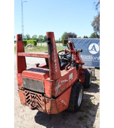 Articulated loader Weidemann 1070 D/M Diesel 1998 Weidemann 1070 D/M 1998 2 Wheel Loaders image 6