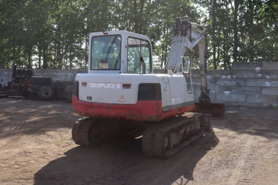 Crawler excavator Takeuchi TB175 Diesel 43.5kW 2003 TB175 2003 2 Crawler Excavators image 6