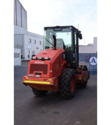 Studded Roller Caterpillar CP44 Diesel 74.5kW 2011 CP44 2011 2 image 6