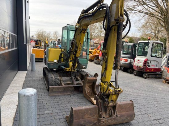 Crawler excavator Yanmar B50-2a Diesel 1995 B50-2a 1995 2 Crawler Excavators image 6