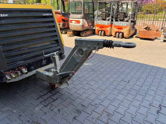 Mobile Compressor Kaeser M115 Diesel 83.5kW 2016 M115 2016 2 Compressors image 6