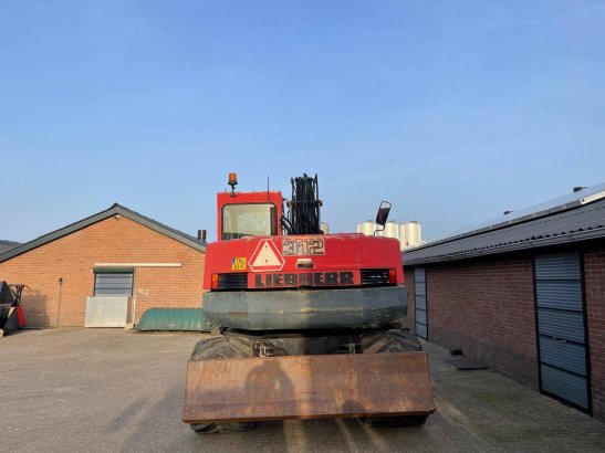 Liebherr A312 Diesel Mobile Crane 1995 A312 1995 2 Mobile Cranes image 6