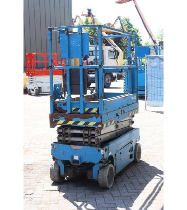 Scissor Lift Genie GS-1532 Electric 272kg 6.40m 2014 GS-1532 2014 2 Scissor Lifts image 6