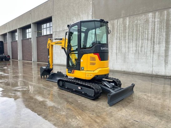 LiuGong 9027 FZTS Diesel Crawler Excavator 2026 New LIUGONG 9027 FZTS 2026 1 Crawler Excavators image 6