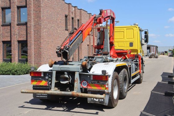 Crane truck Iveco Trakker 350 6x4 Diesel 2006 Trakker 350 6x4 HOOKLIFT + CRANE FASSI F120.22 (5/6 F) 2006 2 Crane trucks i...