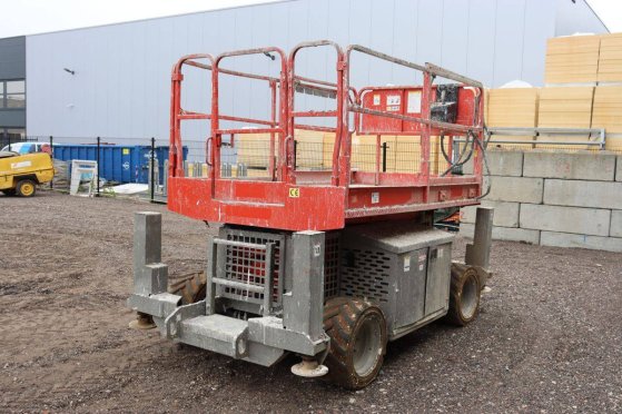 Scissor lift JLG 260MRT Diesel 570kg 9.92m 2006 260MRT 2006 2 Scissor Lifts image 6