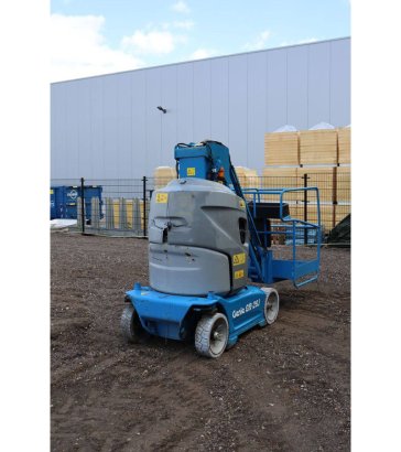 Genie GR26J Electric Mast Lift 200kg 9.9m 2015 GR26J 2015 2 image 6