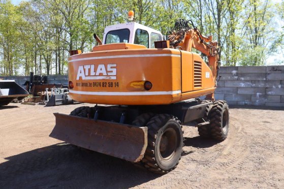 Wielgraafmachine Atlas Diesel 2 Wheeled Excavators image 6