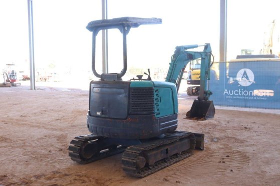 Mini excavator Takeuchi TB20R Diesel TB20R 2 image 6