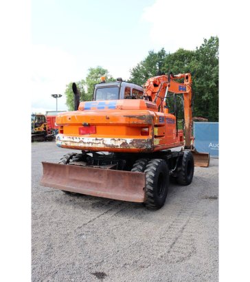 Wheel excavator Fiat Hitachi EX135W Diesel 76kW 2000 Fiat EX 135W 2000 2 Wheeled Excavators image 6