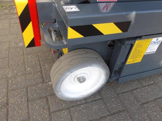 Skyjack SJ3215 Electric Scissor Lift 6.44m 2018 Skyjack SJ3215 2018 2 Scissor Lifts image 6
