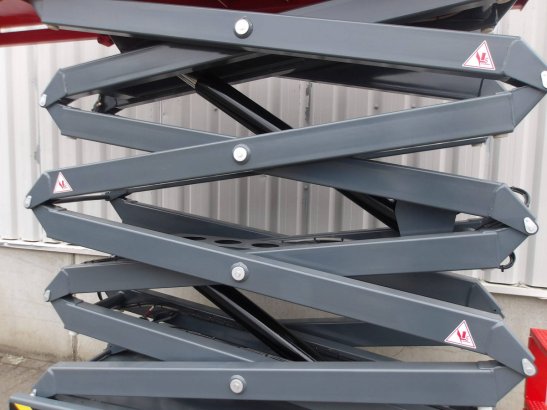 SkyJack SJ3226 Electric Scissor Lift 9.92m 2017 Skyjack SJ3226 2017 2 Scissor Lifts image 6