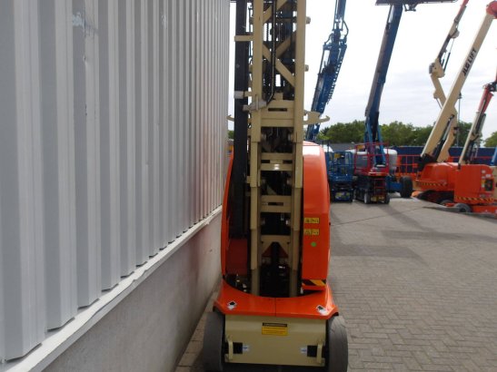 Toucan 10E Electric Mast Lift 10.10m 2014 Toucan 10E 2014 2 image 6