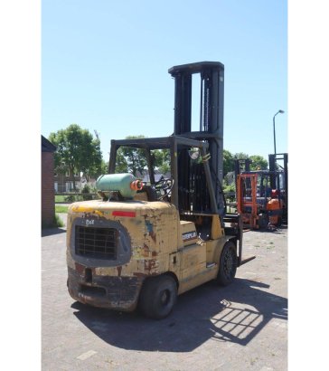 Caterpillar GC60K LPG Forklift 6000kg 2000 Onbekend 2 Forklift image 6