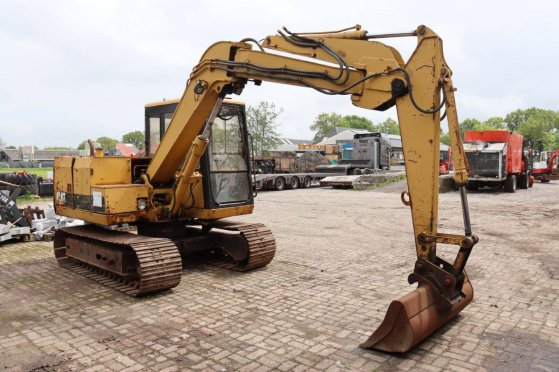 Crawler excavator Caterpillar E70B Diesel 40kW E70B 2 Crawler Excavators image 6