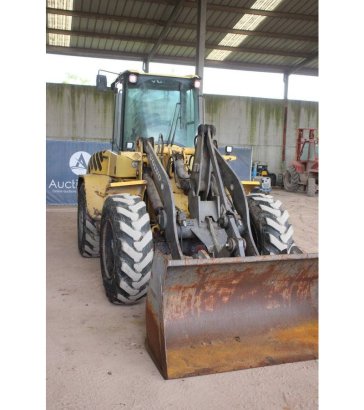 Volvo L45B-TP Diesel Wheel Loader 74kW 2003 L45B-TP 2003 2 Wheel Loaders image 6