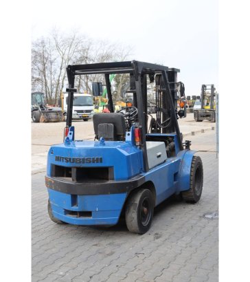 Mitsubishi Diesel Forklift 2 Forklift image 6