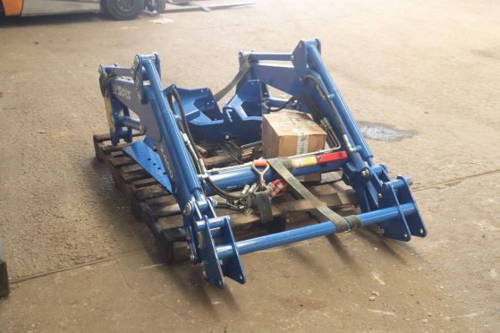 Solis 2400 Front Loader Solis 2400 2 image 6