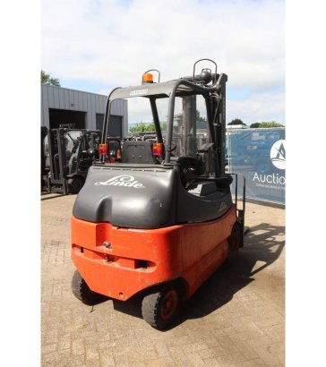 Linde E25/600-02 Electric Forklift 2500kg 2000 E25/600-02 2000 2 Forklift image 6