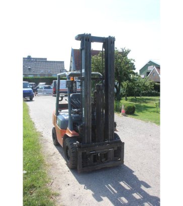 Forklift Toyota 62-7FDF30 Diesel 3000kg 6.0m 2006 62-7FDF30 2006 2 Forklift image 6