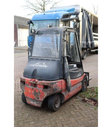 Linde E30/02 Electric Forklift 3000kg 2008 E30/02 2008 2 Forklift image 6