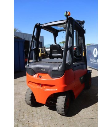 Linde E35H-01/600 Electric Forklift 3500kg 2015 E35H-01/600 2015 2 Forklift image 6